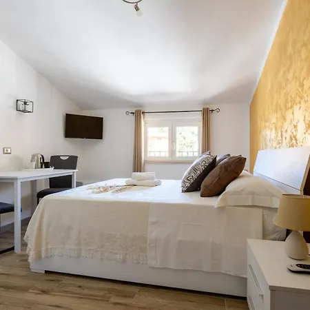 Cadoni Casa de hóspedes Bosa